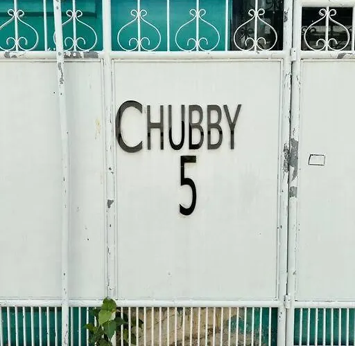 Chubby5 Room6